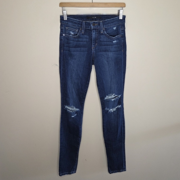Joe's Jeans | Distressed Dark Wash Skinny Jeans Size 26 - Picture 1 of 7